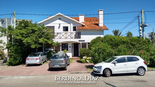 Hermosa Casa En Venta En El Corazón De La Península- Ref: 269