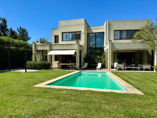 Casa  En Venta En Laguna Del Sol, General Pacheco, Tigre