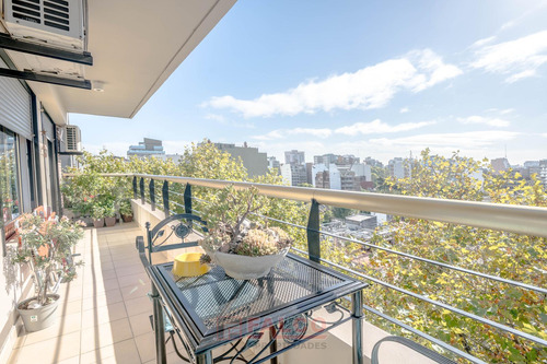 Departamento En Flores - 4 Ambientes - Frente - Balcon - Impecable