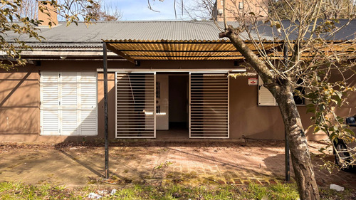 Casa En Villa Elisa De 3 Dormitorios Con Parque