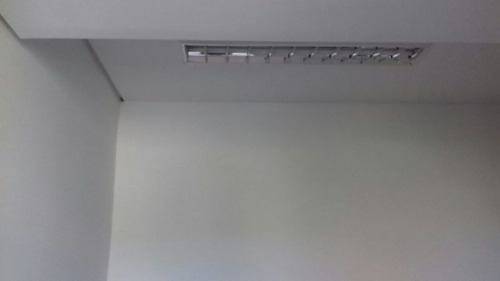 Ótima Sala De 56m² Em Prédio Comercial C/ Elevador - 1554