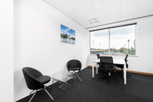 Renta De Oficina Privada Para 3 Personas En Regus Convention Center