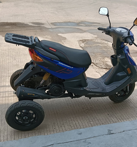 Trimoto Modificada En Color Azul