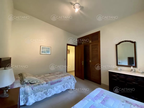 Alquiler Casa Con Terreno De 6600m2 Por Pedragosa Sierra, Punta Del Este