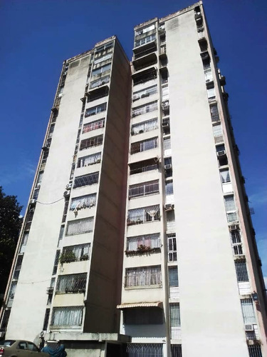 Alquiler Apartamento Av. Andres Eloy Blanco Semiamobaldo - Kellyseveriche