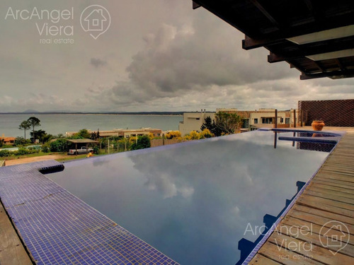Casa Con Piscina Vista Al Mar En Punta Ballena En Alquiler Venta