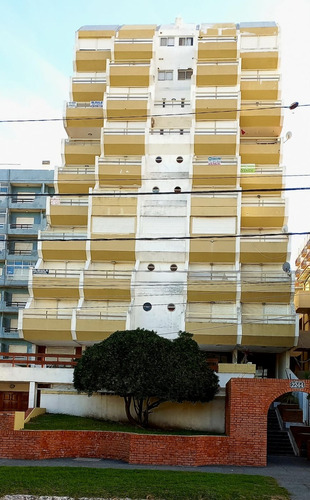 Vendo Departamento 2 Ambientes Con Balcón Al Frente Y Con Plena Vista Al Mar - San Bernardo
