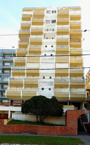 Vendo Departamento 2 Ambientes Con Balcón Al Frente Y Con Plena Vista Al Mar - San Bernardo