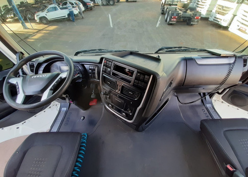 Imagem 13 de 15 de Iveco Stralis 480 6x4 Hiway Ano 2016/17 Bug Leve Automático
