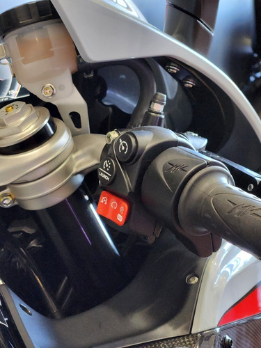 Imagen 16 de 25 de Moto Mv Agusta F3 800 Rr