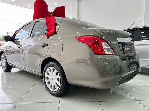 Imagem 4 de 8 de Nissan Versa 1.0 12v V-drive 2021
