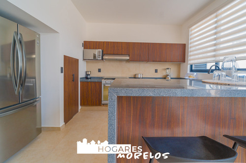 Casa En Exclusiva En Condominio Santa Fe Xochitepec
