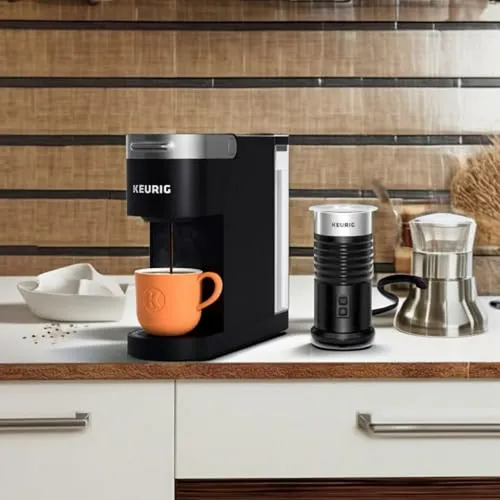 Keurig K-slim Y Espumador De Leche Negro - Cafetera Individu