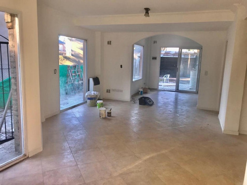 Imagen 11 de 30 de Venta De Casa En Dos Plantas En Barrio Cerrado Sin Expensas