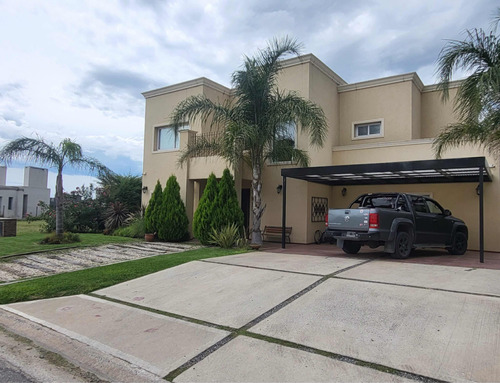 Casa En Venta A La Laguna En San Sebastián