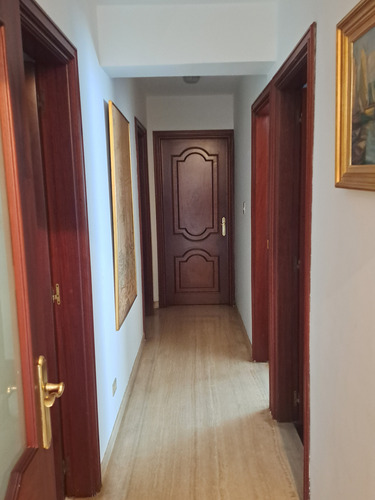 Apartamento En Venta. Urb. Miranda No Incluye Mobiliario
