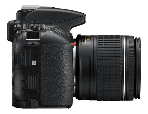 Nikon D5600 18-140mm VR Kit DSLR color negro
