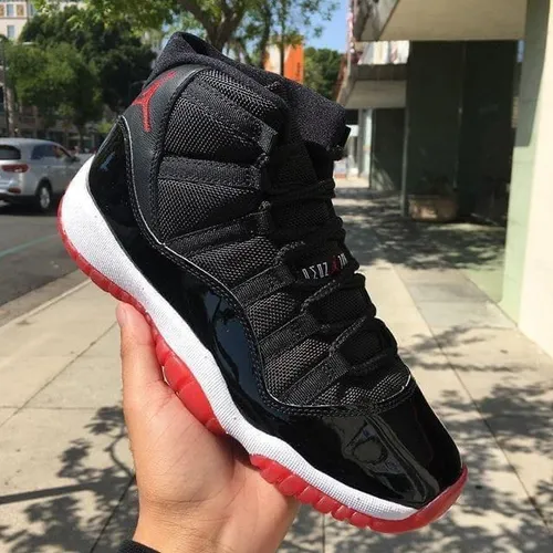 Retro 11 negra sales