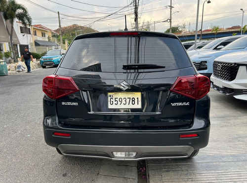 Suzuki Vitara 2023 Clean V4 Camara