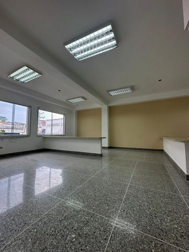 Imagen 7 de 10 de R.p/ Edificio Comercial En Venta En La Concordia
