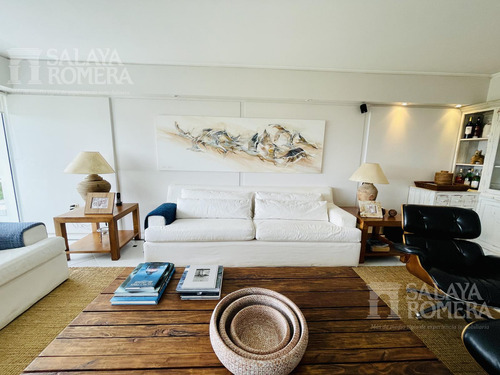 Venta - Departamento De 3 Dormitorios En Suite Mas Servicio Primera Linea Playa Brava Sap5498912
