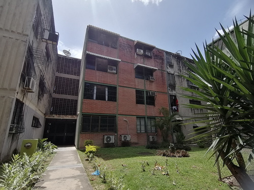 Se Vende Apartamento San Diego Res Monteserino Pra-102