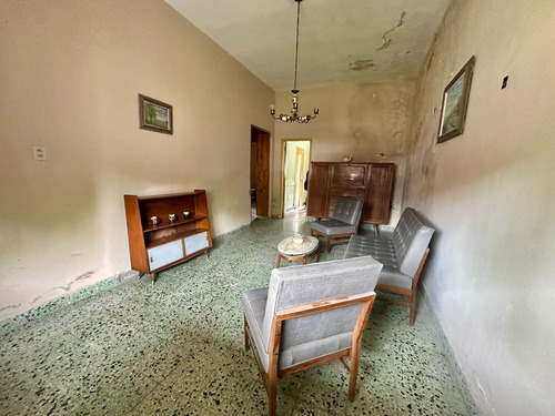 Venta Casa A Reciclar 3 Amb C/jardin En Padua Sur
