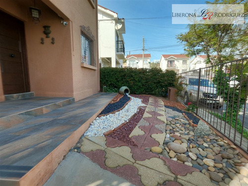 Casa En Venta De 3 Dorm. En Quilpué
