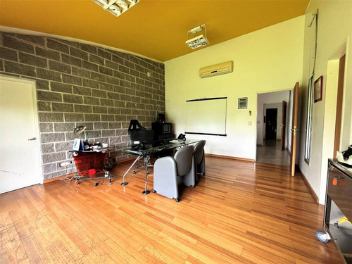 Alquiler Oficinas En Edificio Tipo Loft Lujan