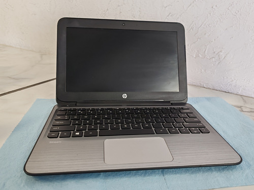 Hp Stream 11 Pro G3, 4gb Ram, 64gb Ssd, Intel Celeron (Usado)