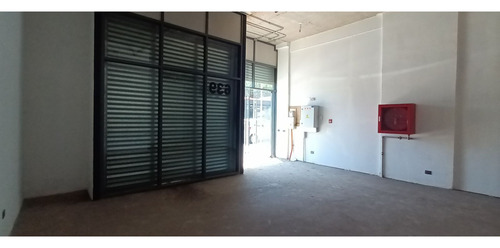 Arriendo Local Comercial De 64,03 M2, Santiago