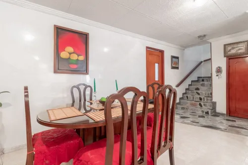 Casa En Venta En Quinta Paredes. Cod V8413