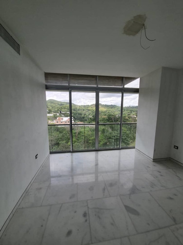 Imagen 17 de 18 de Hermoso Penthouse A En Guataparo