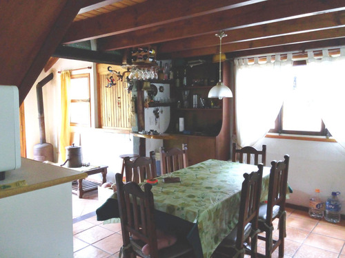 Venta Casa 2 Dormitorios Mar Azul Con Cochera