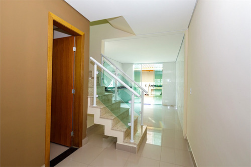 Imagem 7 de 30 de Casa, Sobrado 160m² Com 3 Suiítes, 2 Vagas, Churrasqueira, Jd. Marajoara. Nova !! Não Perca. - Reo496309