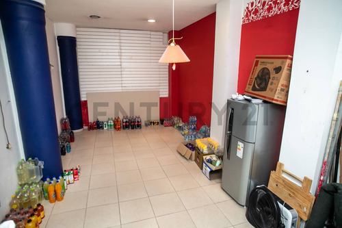Venta De Local, Con Renta En Dolares