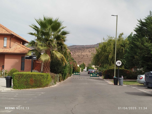 400/140 M2, 3 D/ 3 B/ Piscina/ Más Servicio (92131)