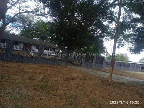 Terreno En Venta Ubicada En Corocito Santa Cruz De Aragua, Fvina 22-24733