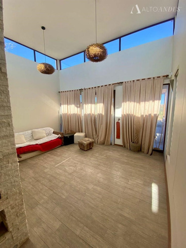 Casa En Arriendo De 3 Dorm. En Calama