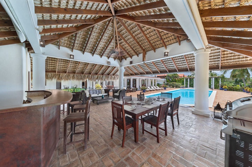 Villa En Venta Casa De Campo, La Romana.