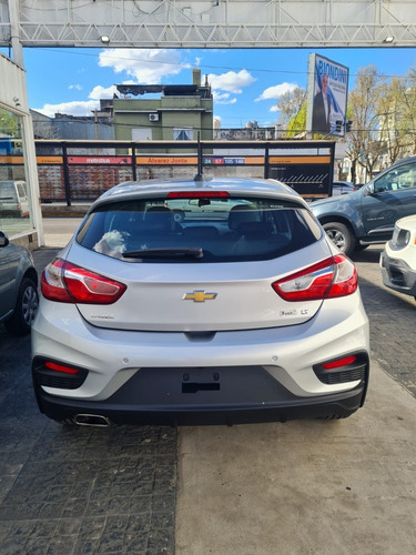 Imagen 10 de 20 de Nuevo Chevrolet Cruze 5 Lt 1.4 2023 Automatico 0km Ltz Smar