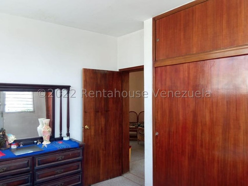Jl/ ¡el Espacio Perfecto Para Tu Hogar! Casa En Venta Centro-este. Barquisimeto Lara, Venezuela/ José López/ # 23-16935