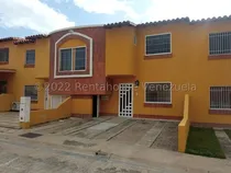 Comprar Casa En Venta Cabudare. Gisselle Lobo Vende Hermosa Casa Moderna En Exclusivo Urbanismo De Cabudare Espacios Iluminados Planta Electrica Agua Las 24 Horas Visitala 2 5 9 2 5 5                         