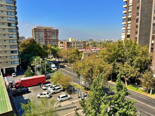 Piso 7 Dp. 2 Dorm 2 Baños 1 Box 1 Bodega José Domingo Cañas