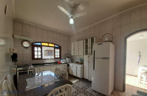 Imagem 10 de 15 de Excelente Casa Assobradada, A 800 Metros Da Praia, R Eduardo Linardi- Bal.barra Da Jangada-peruibe. - Md1109