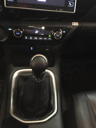Toyota Hilux 2.8 Cd Srv Pack 177cv 4x2 2016