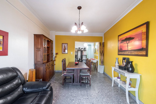 Imagen 5 de 26 de Venta Dpto 3 Amb C/balcon En Pompeya. Pura Luz!