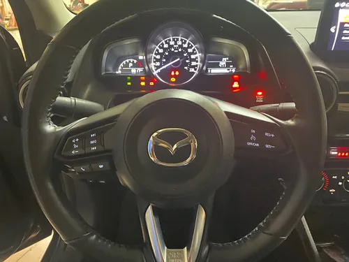 Mazda Mazda 2 1.5 I Sport Sedan Mt