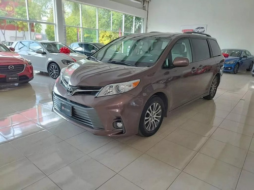 Toyota Sienna 3.5 Xle At