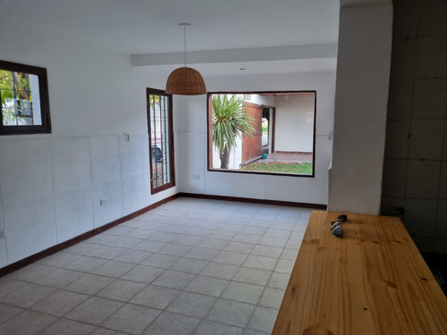 Casa Esquina En B° San Carlos